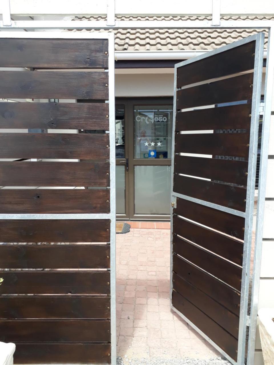 Croeso Guest House 兰格班 外观 照片